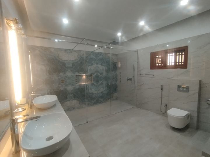 Luxury Washroom photo 4