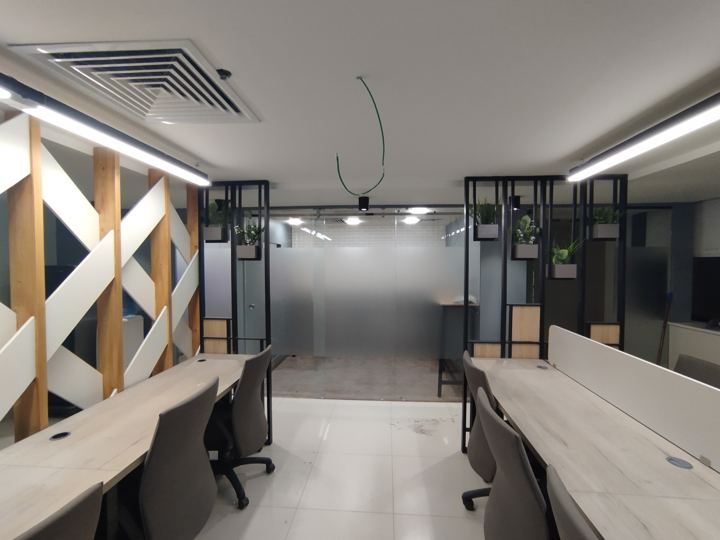 Open Plan IT Office photo 1